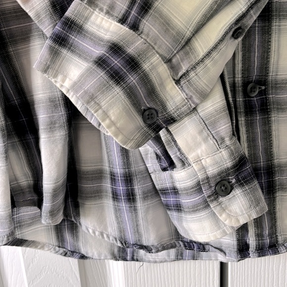Men’s GAP Plaid Button Down Shirt - Picture 3 of 6